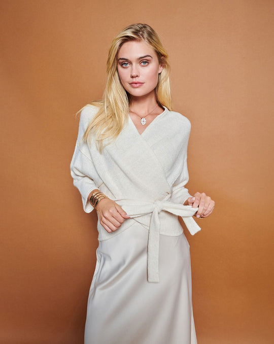 Burda Schnittmuster 5593 – Damen Wickelpullover & Pullunder in 3 Varianten