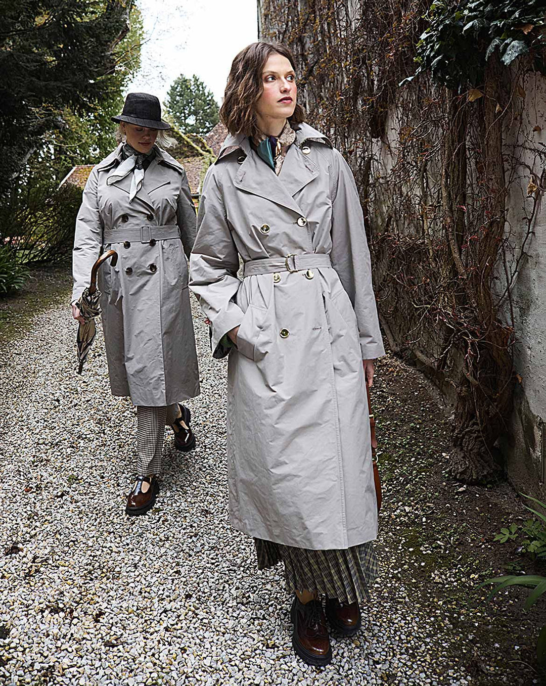 Burda Schnittmuster 5620 – Damen Trenchcoat & Kastenjacke
