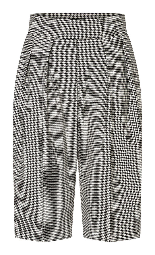 Burda Schnittmuster 5626 – Damen Bundfaltenhose & Bermudashorts