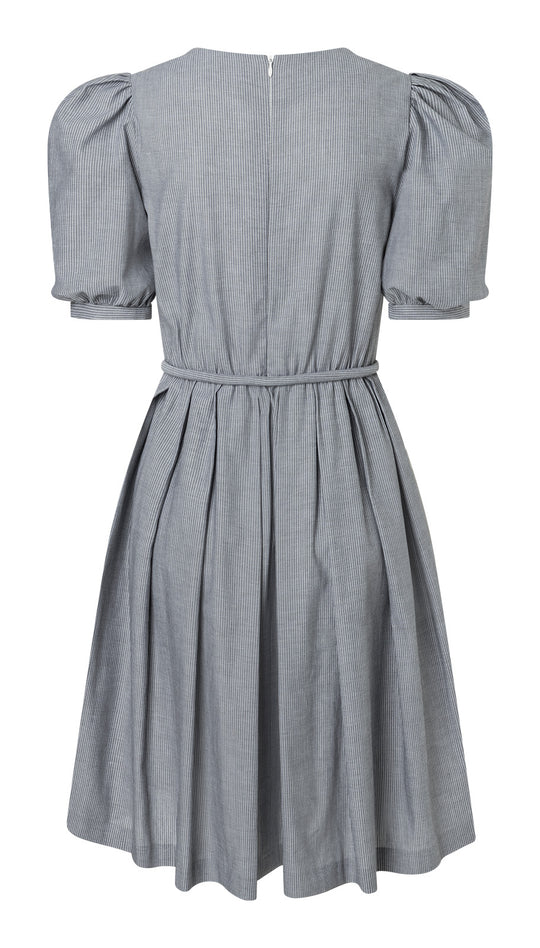 Burda Schnittmuster 5668 – Damen Midi-Kleider mit Retro-Charme