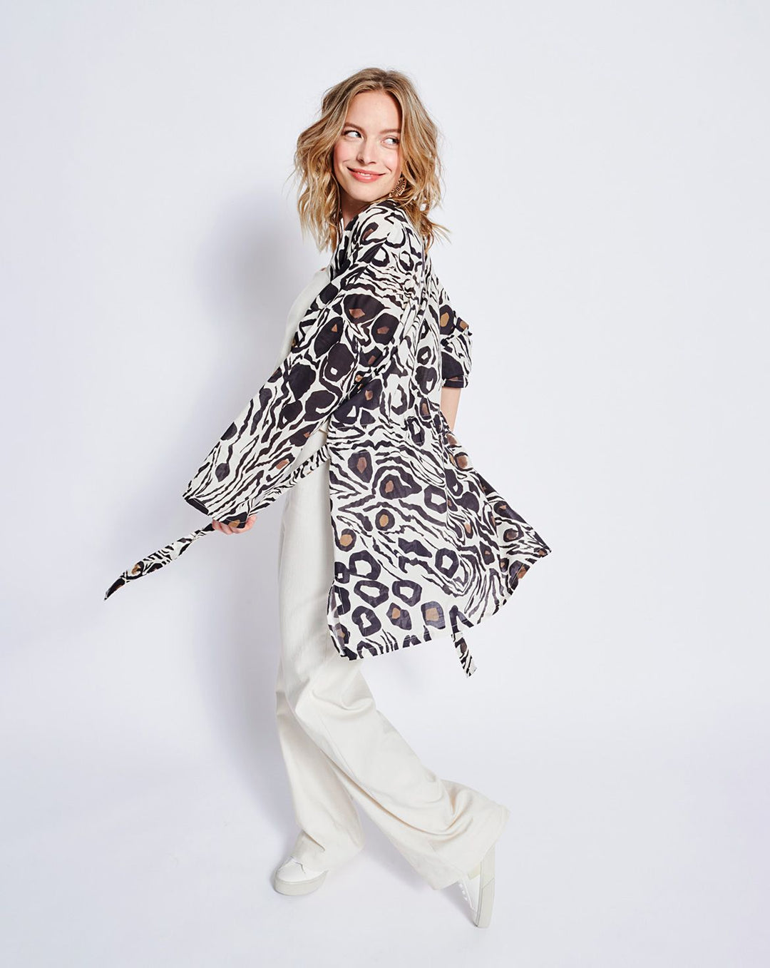 Burda Schnittmuster 5787 – Damen Jacke, Lounge Coat & Bademantel
