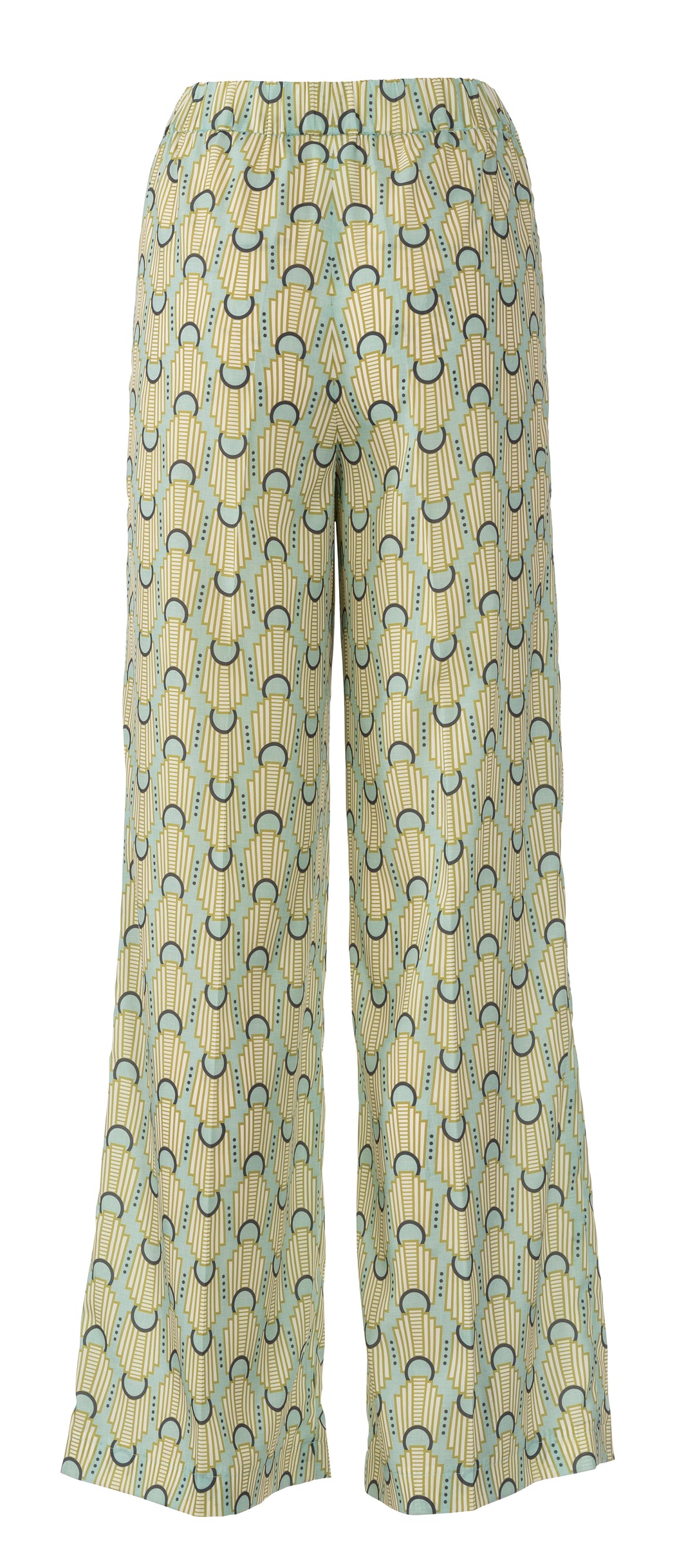 6008-C-Still-002