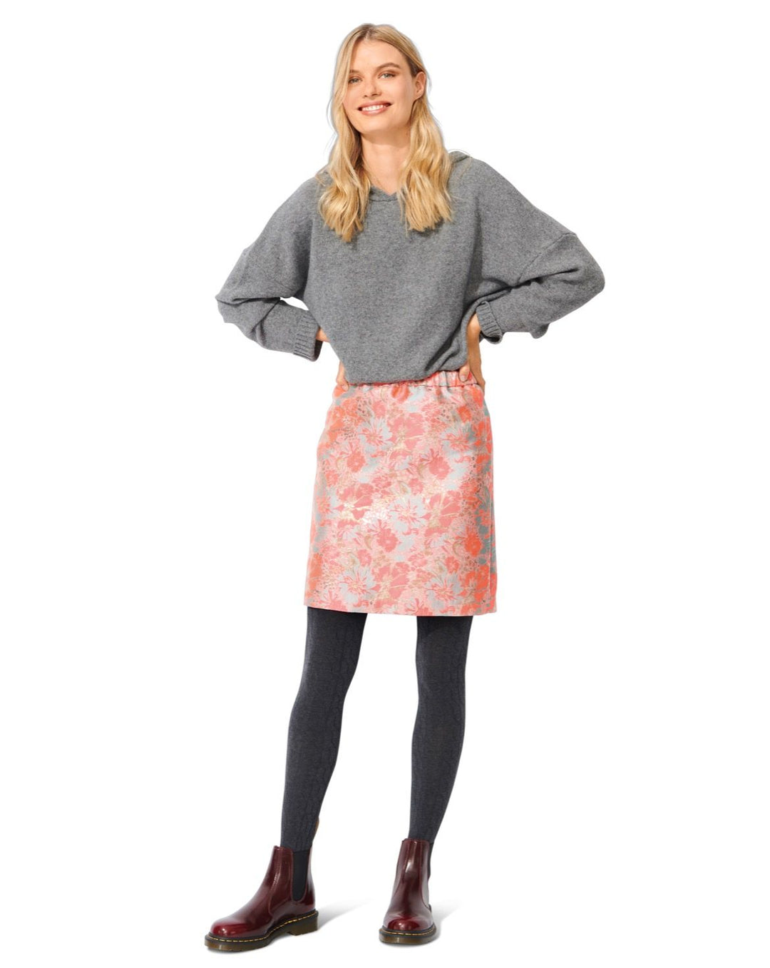 Burda pattern 6073 skirt in three lengths with elastic waistband, slim fit