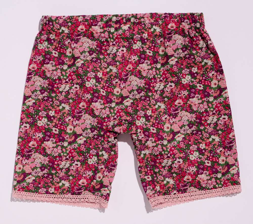 Burda Schnittmuster 9211 Kinder Jogginghose mit Gummibund, Shorts mit Borte