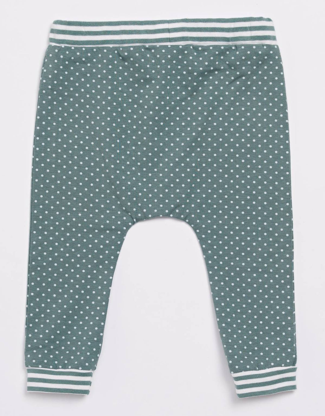 9239-D-Still-00213