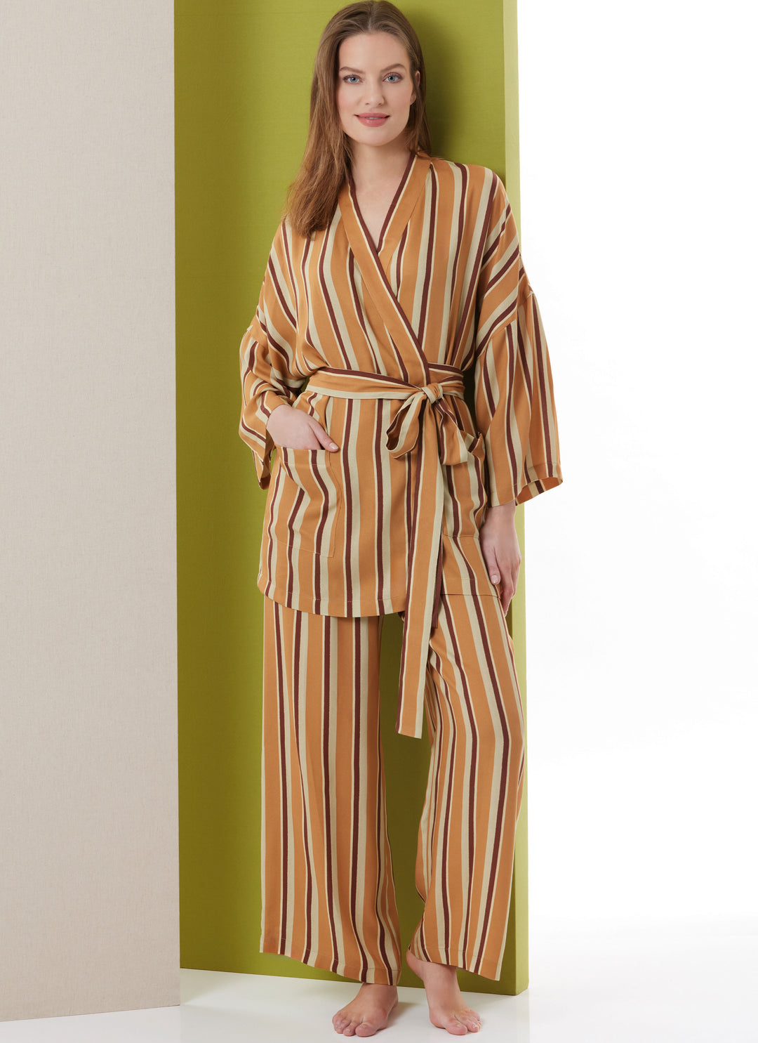 Butterick Schnittmuster B7047 Bademantel für Damen in zwei Längen und Hose