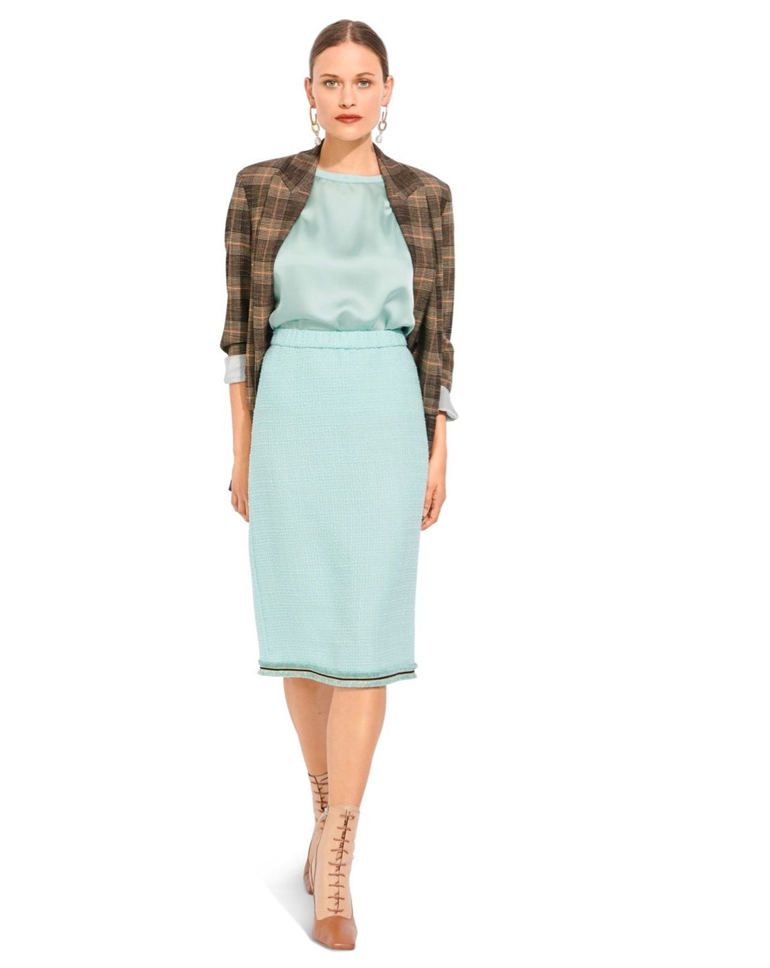 Burda pattern 6073 skirt in three lengths with elastic waistband, slim fit