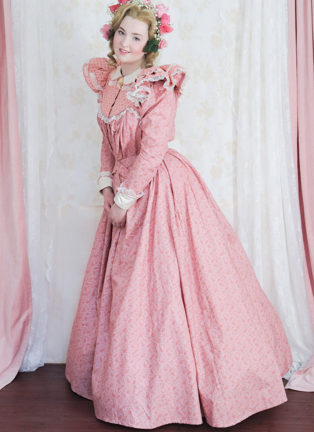 McCalls Schnittmuster M8304  bezauberndes Kleid 19. Jahrhunderts