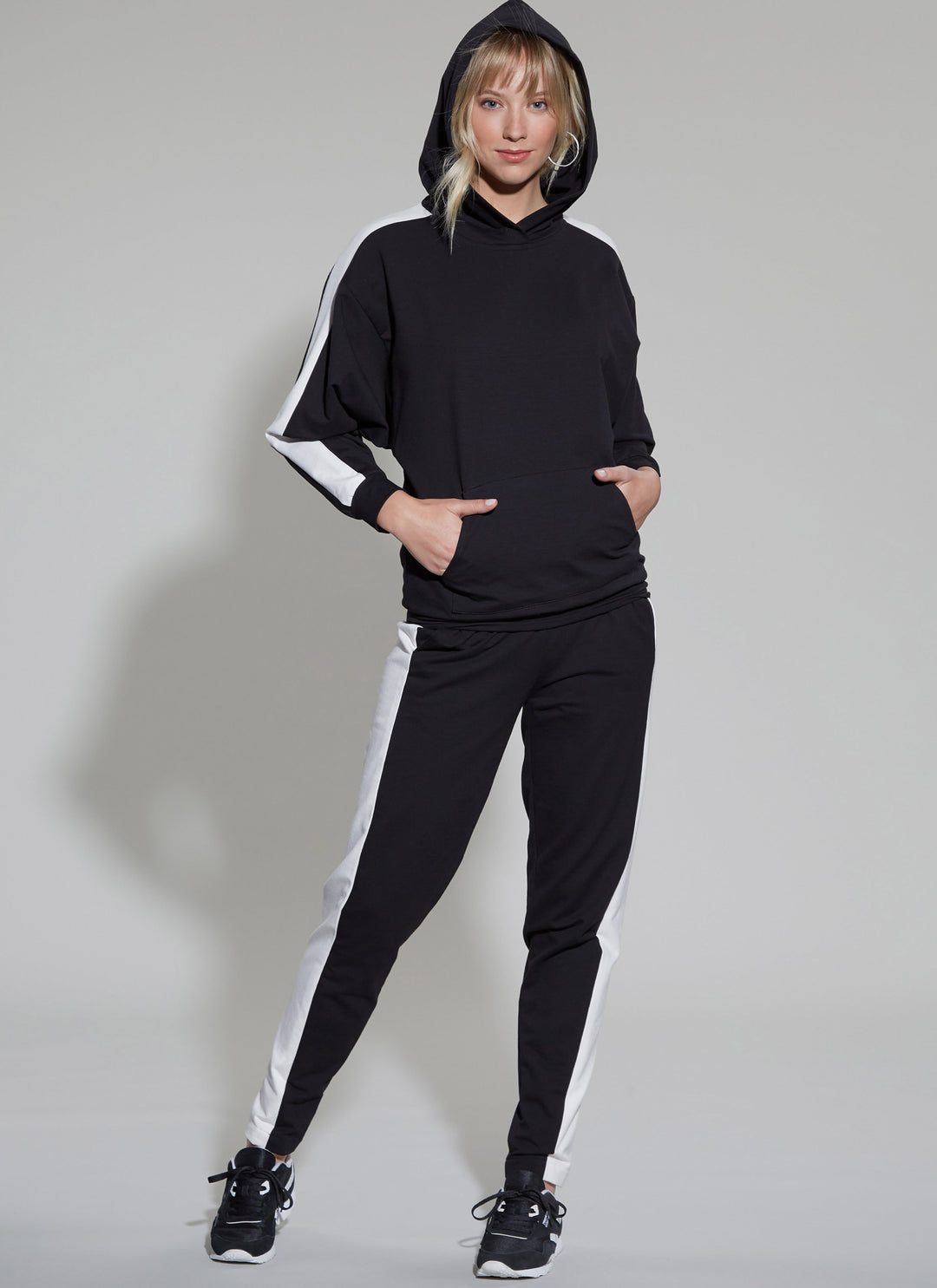 M8351_product_hires_01