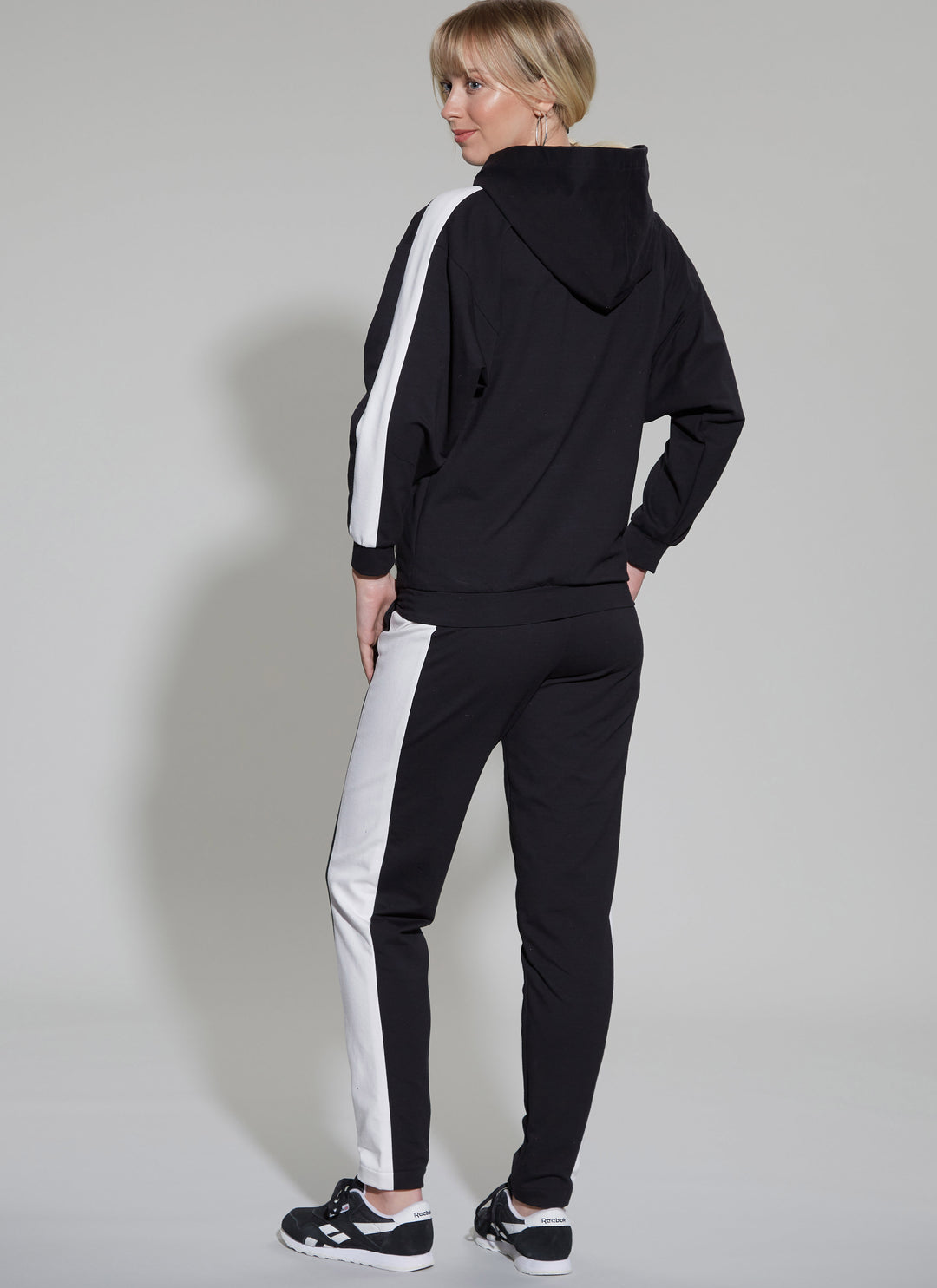M8351_product_hires_04