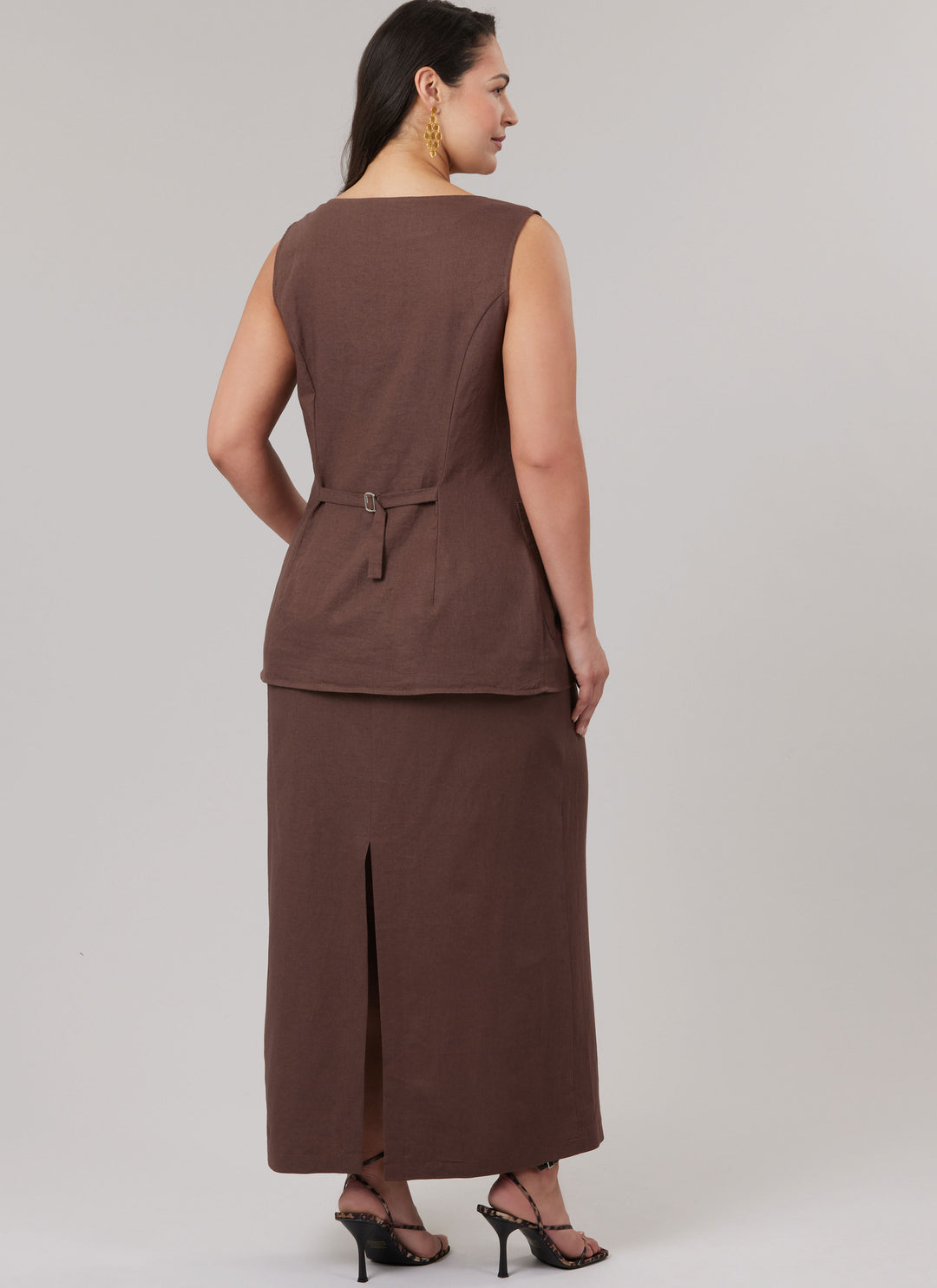 McCalls Schnittmuster M8585 Oberteil, Shorts und Rock für Damen und Herren mit Petite-Linien