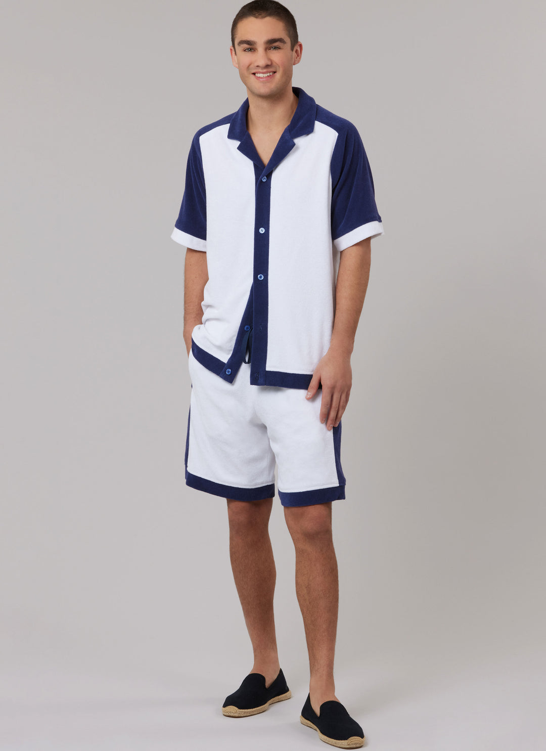 McCalls Schnittmuster M8590 Oberteil, Shorts und Hosen für Herren