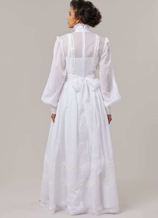 McCalls Schnittmuster M8595 Kleid, Slip und Schärpe für Damen von Laura Ashley