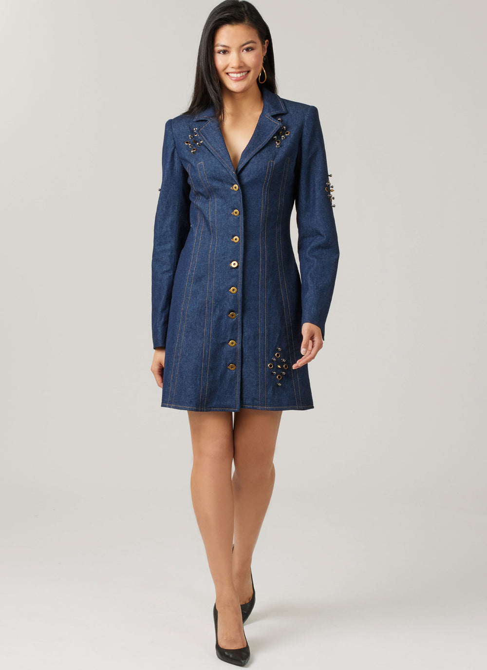 McCalls Schnittmuster M8601 Tailliertes Minikleid mit Knopfleiste für Damen