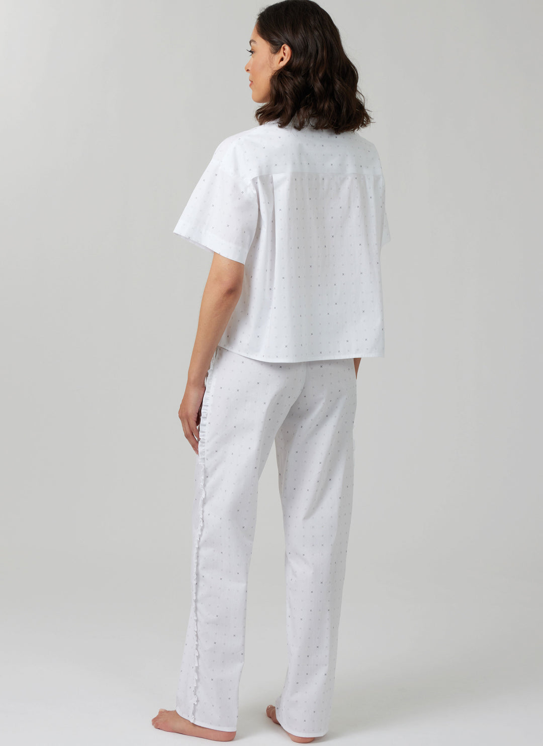 McCall’s Schnittmuster M8612 – Damen-Pyjama mit Shorts & Hose – lässig, feminin & bequem