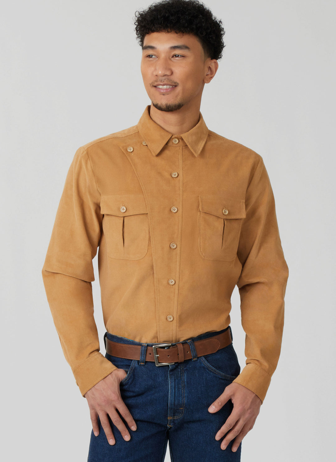 McCall’s Schnittmuster M8615 – Unisex-Hemden mit Knopfleiste, Kragen & Brusttaschen – klassisch & lässig