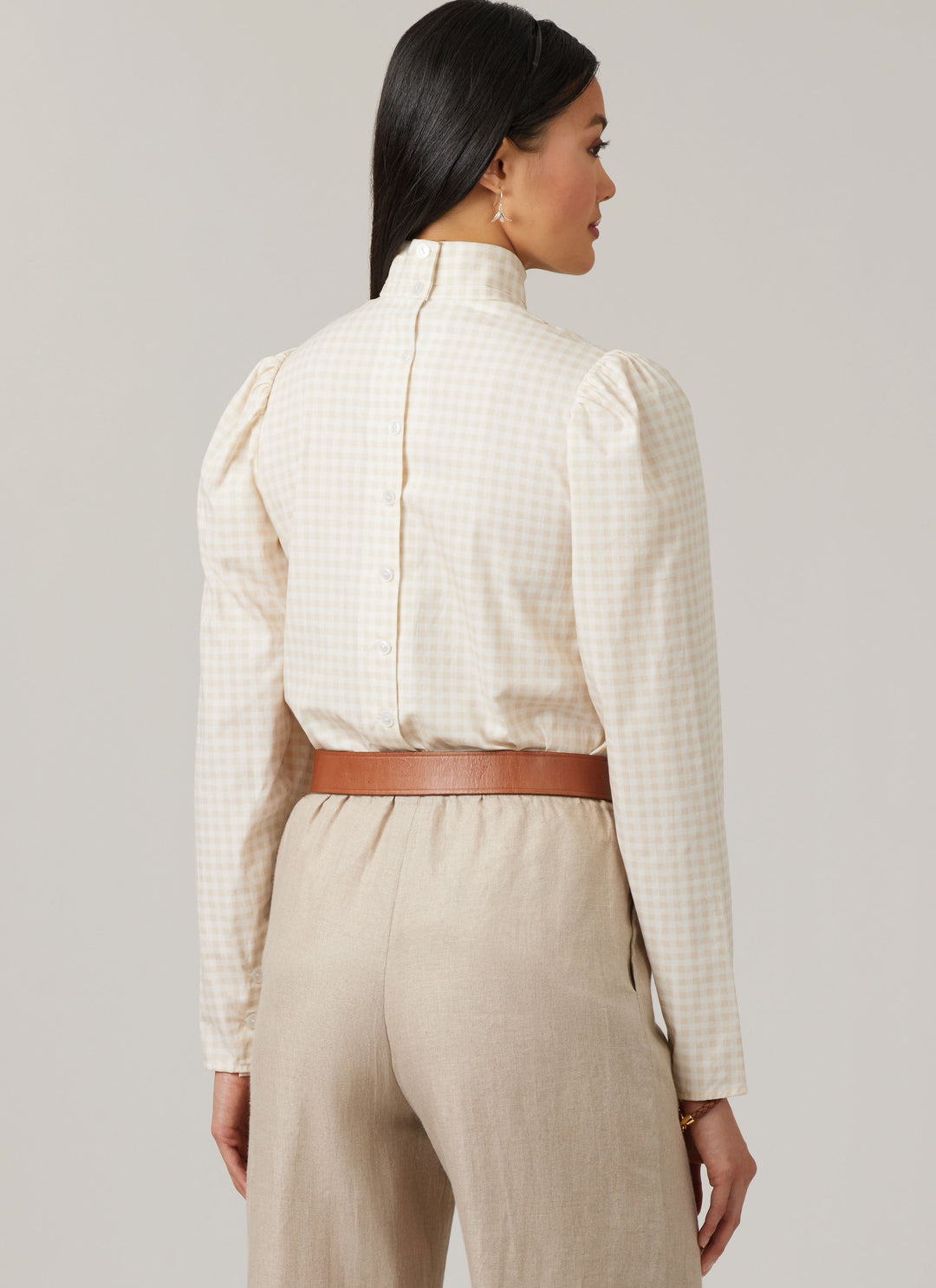 McCall’s Schnittmuster M8620 – Laura Ashley Damenblusen im romantischen 80’s Vintage-Stil mit Rüschen & Spitzenbesatz