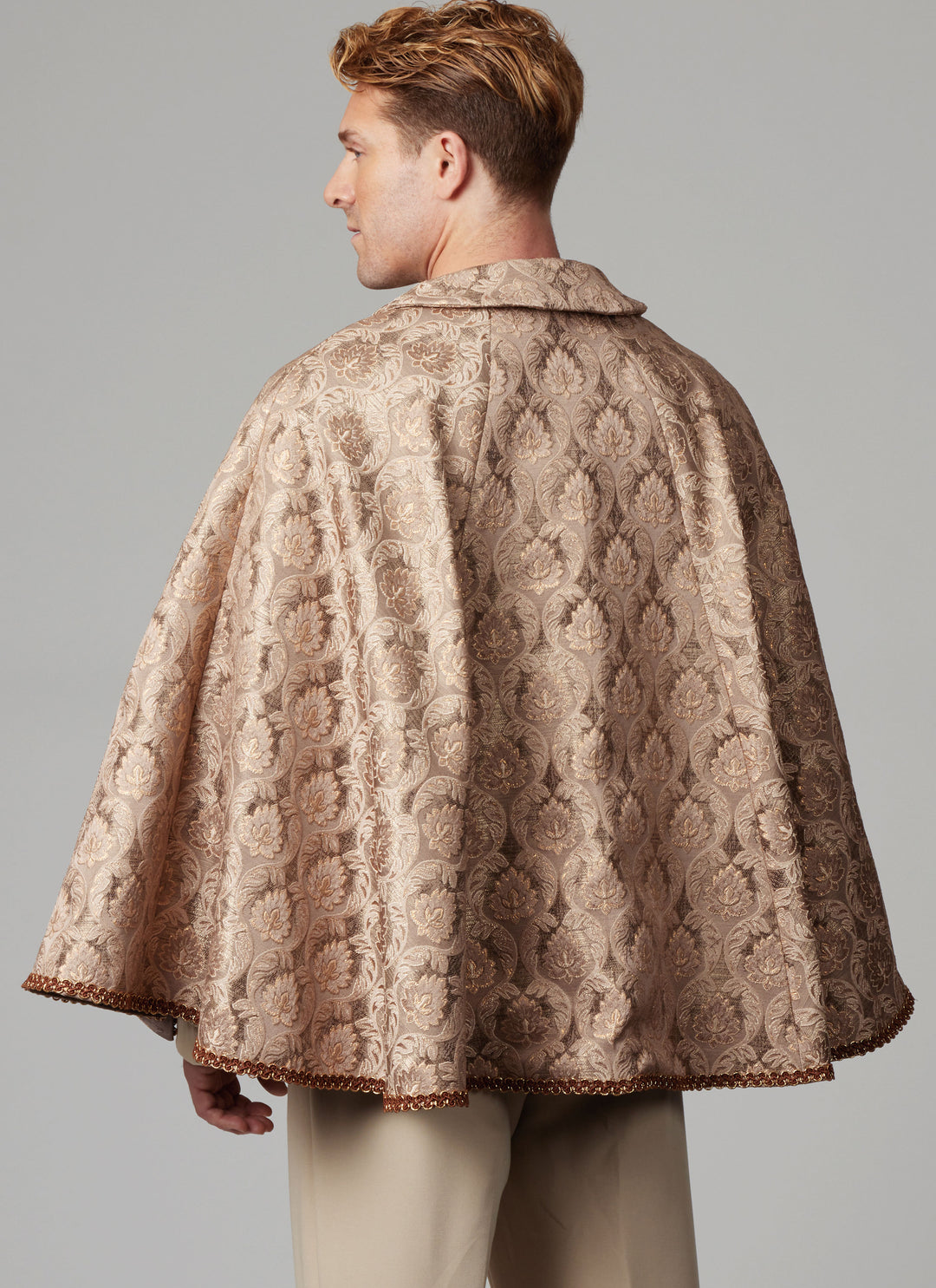 McCall’s Schnittmuster M8624 – edler Offiziers- & Hofrock im Stil der Renaissance (16.–17. Jahrhundert)