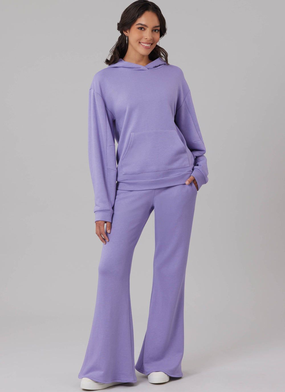 McCalls Schnittmuster M8633 – Damen Sweatshirt, Hoodie, Shorts & Hose