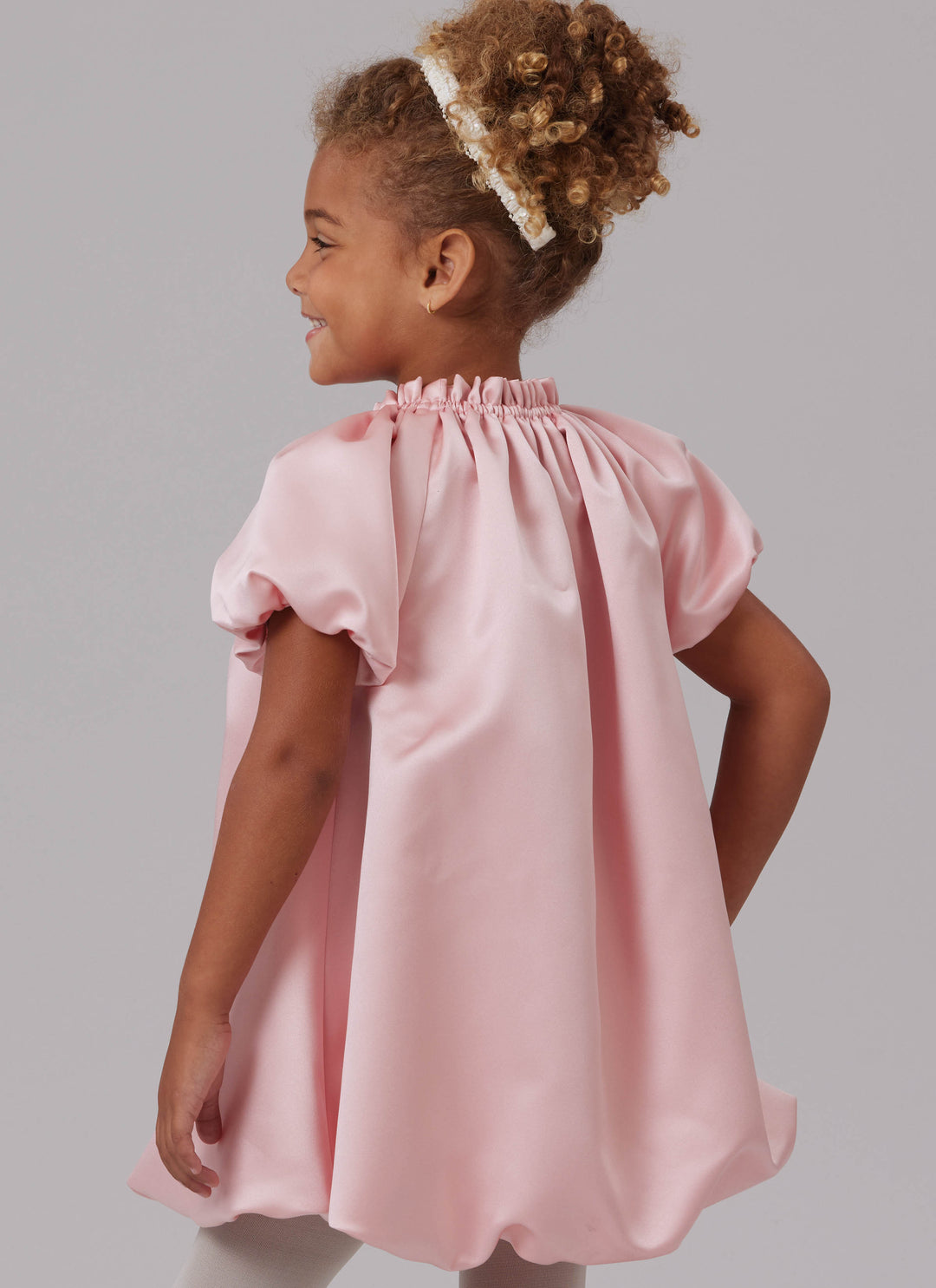McCalls Schnittmuster M8641 – Kinder Ballonkleid mit Ärmelvarianten