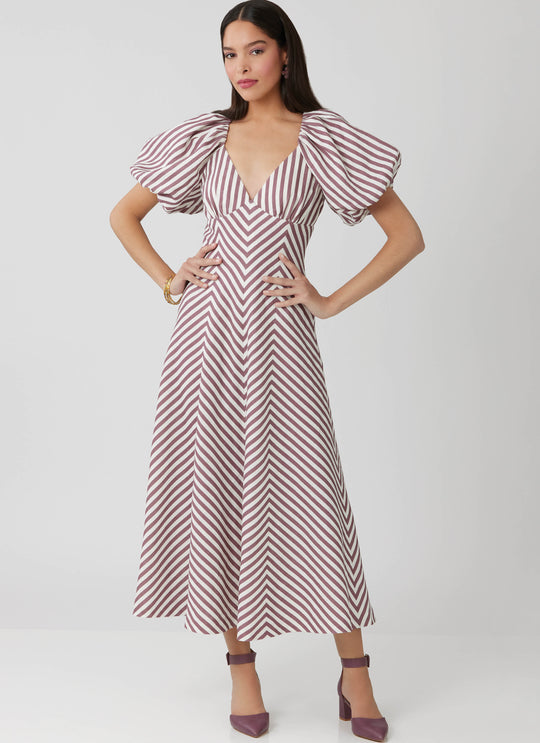 McCalls Schnittmuster M8649 – Damen Fit-and-Flare-Kleid in zwei Längen