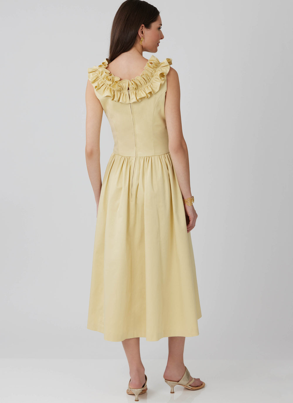 McCalls Schnittmuster M8650 – Damen Kleid mit Rüschenausschnitt in zwei Längen