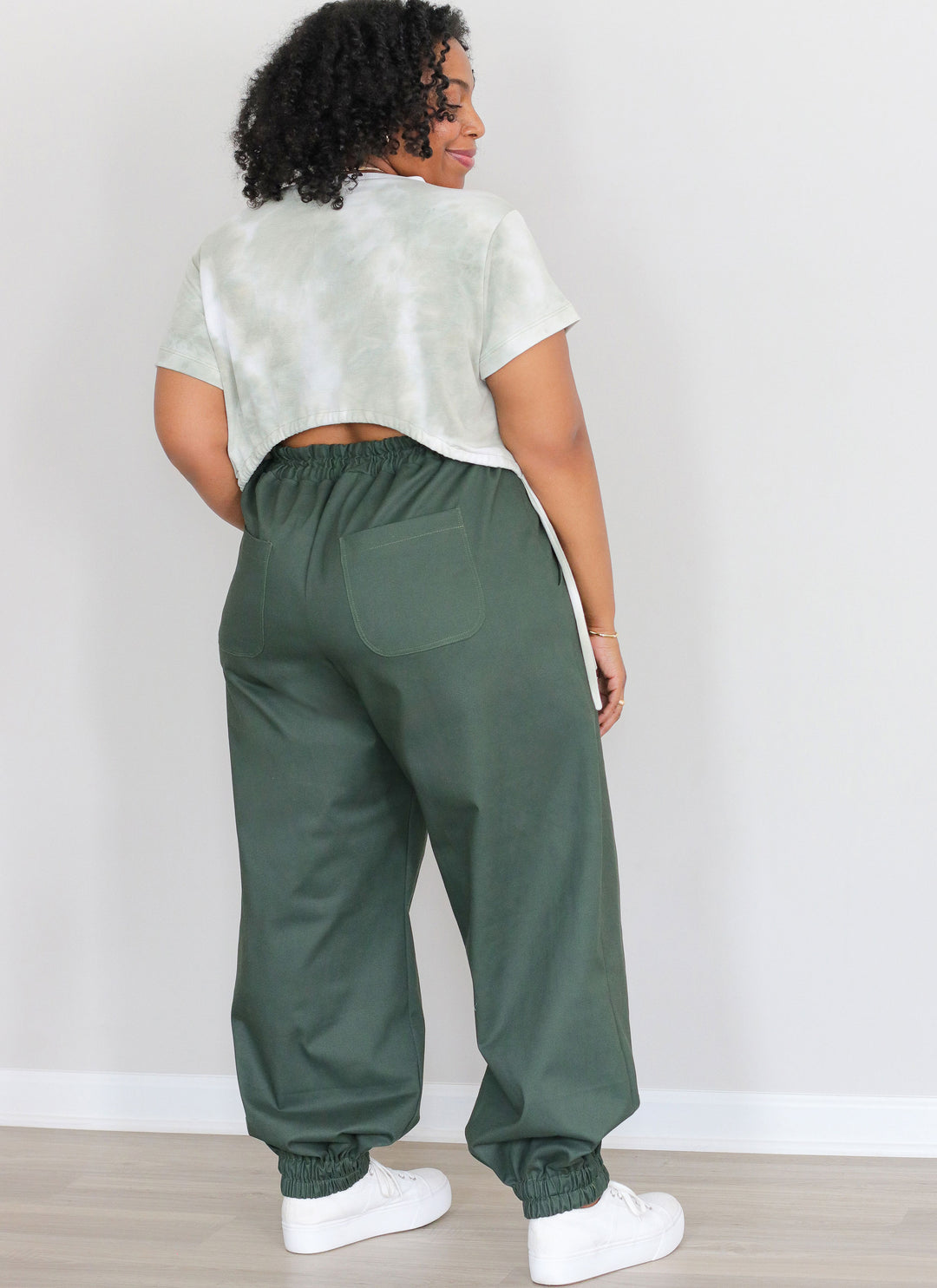 Know Me Schnittmuster ME2110 Damen Strickoberteil und Stoffhose von Brittany J. Jones