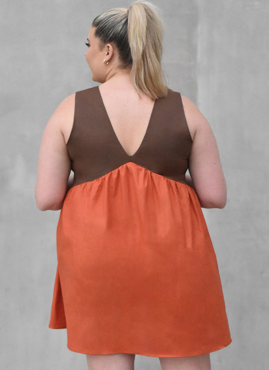 Know Me Schnittmuster ME2120 Kleid für Damen mit Ärmel- und Längenvariationen von Alisha Grace