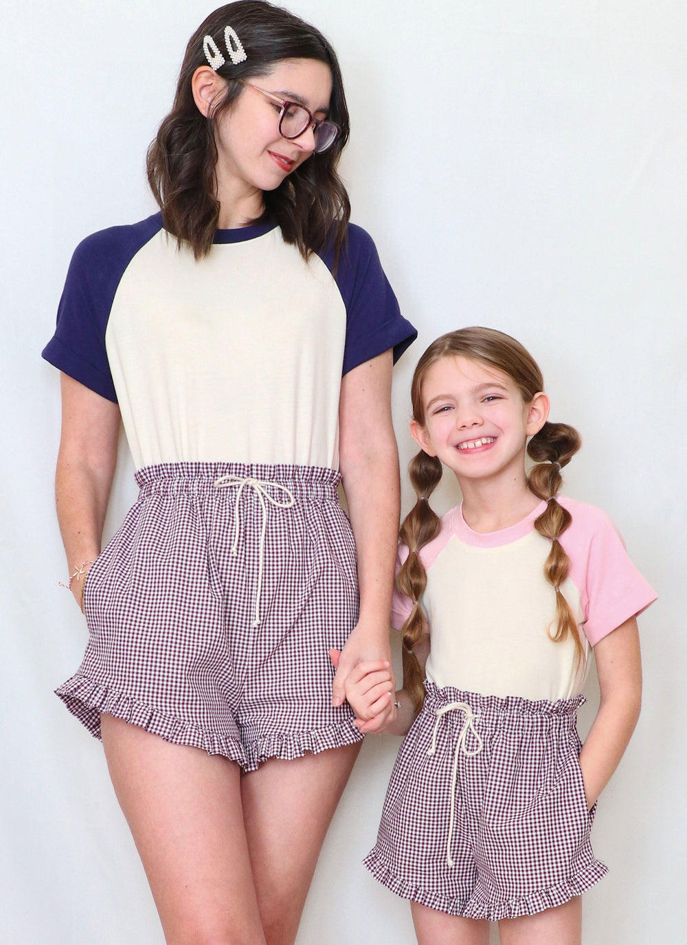 Know Me Schnittmuster ME2123 T-Shirt und Shorts für Mädchen und Damen von Holly Darling