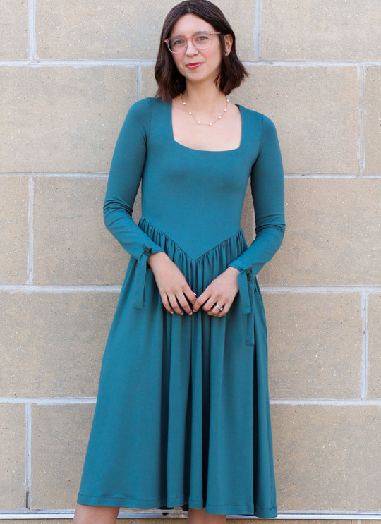 KnowMe Schnittmuster ME2145 Strickkleider für Damen von Holly Darling
