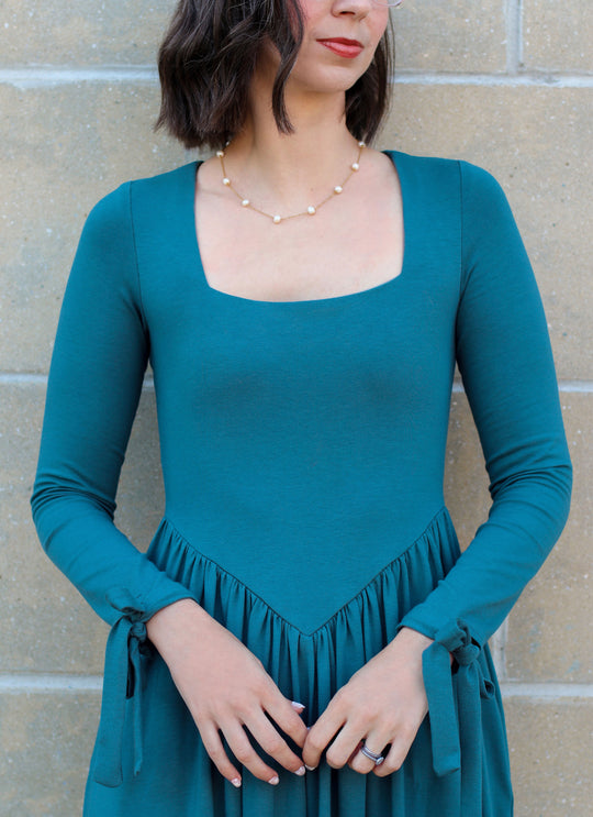 KnowMe Schnittmuster ME2145 Strickkleider für Damen von Holly Darling