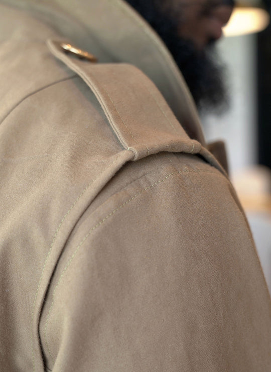 Know Me Schnittmuster ME2152 – Herren Utility-Trenchcoat von Norris Dánta Ford