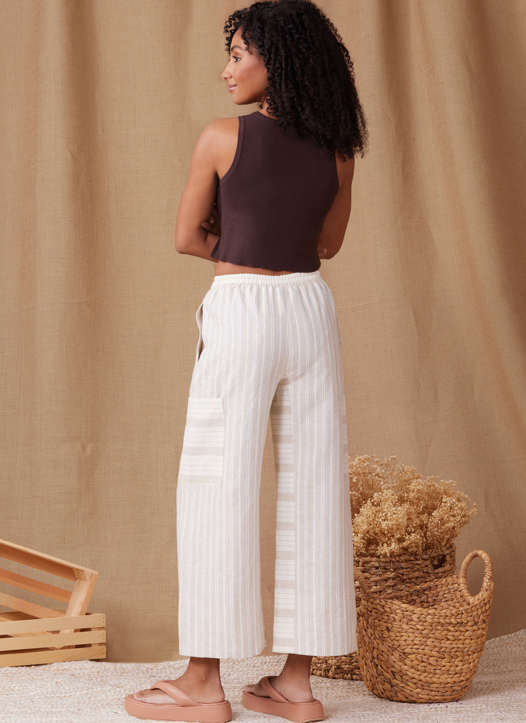 Simplicity Schnittmuster S9956 Damen Cargohose und Shorts mit weitem Bein