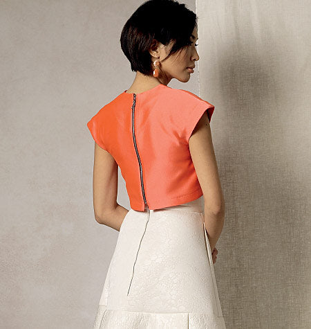 Vogue Schnittmuster V1486 – Anliegendes Oberteil & Rock von Nicola Finetti