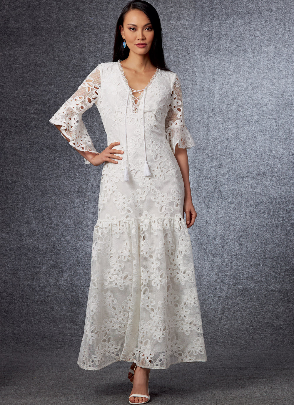 Vogue Schnittmuster V1693 Tailliertes und gefüttertes Kleid von Badgley Mischka