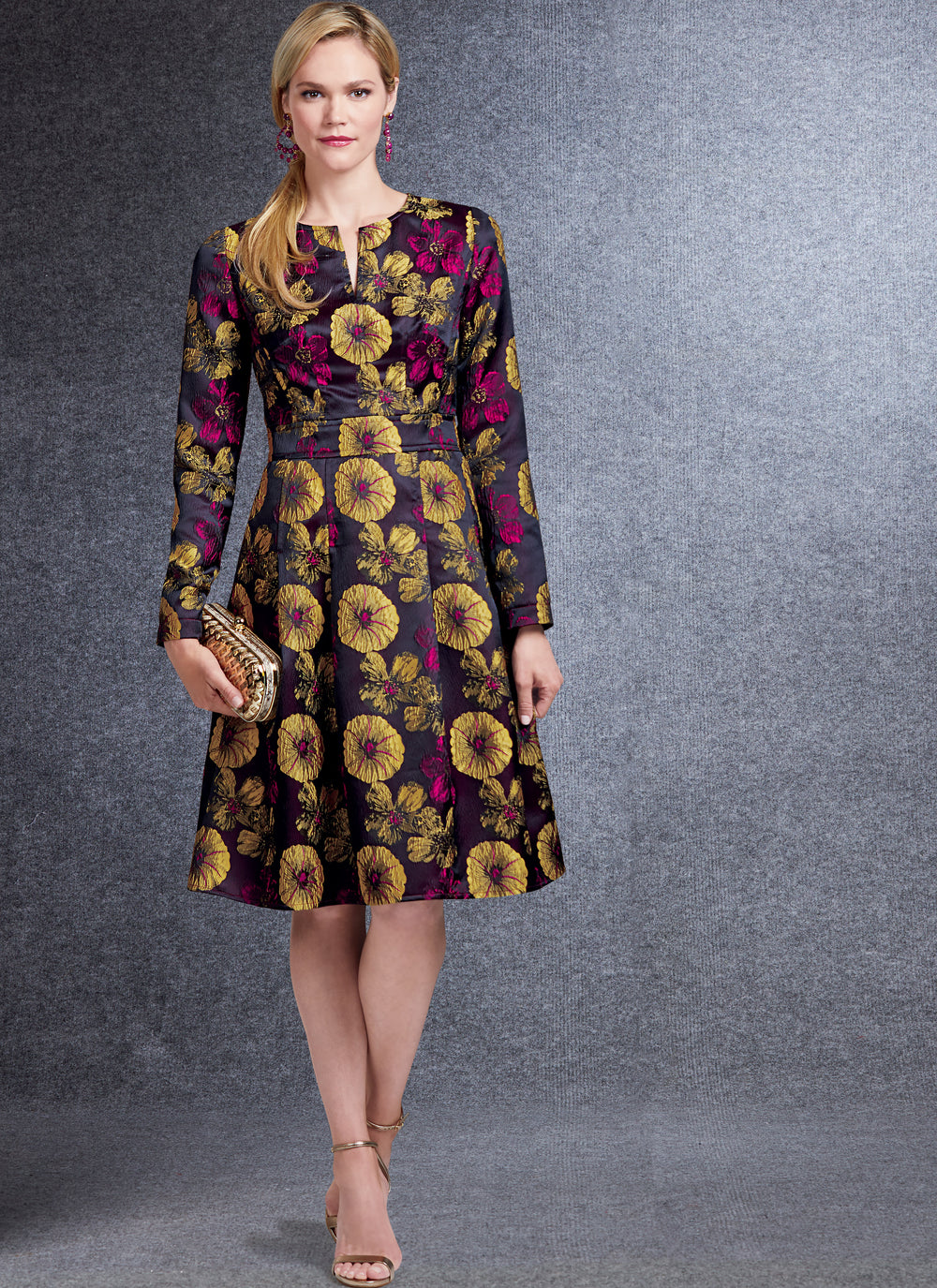 Vogue Schnittmuster V1737 Damen tailliertes Kleid
