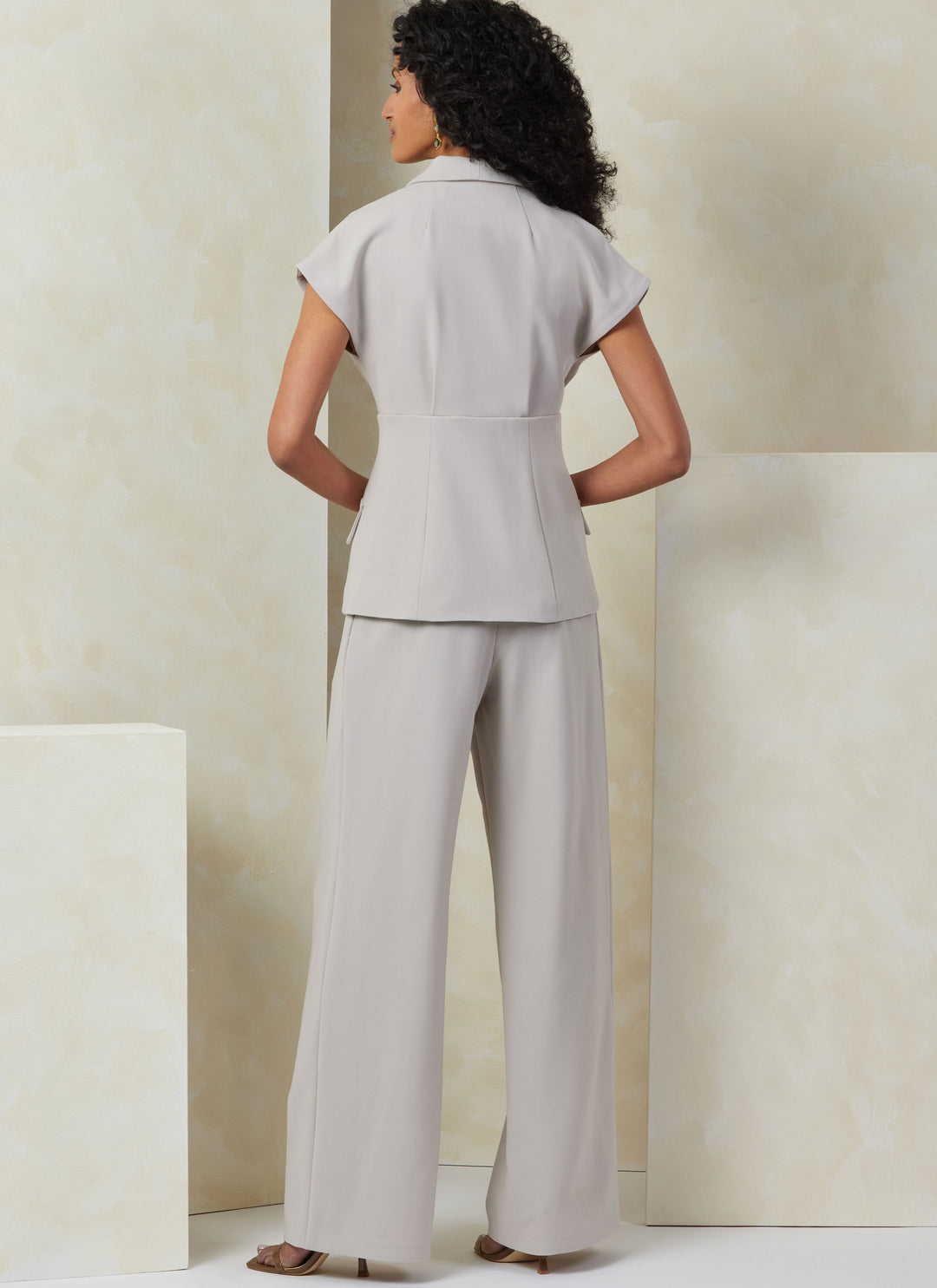 Vogue Schnittmuster V2097 Damen Top, Rock und Hose