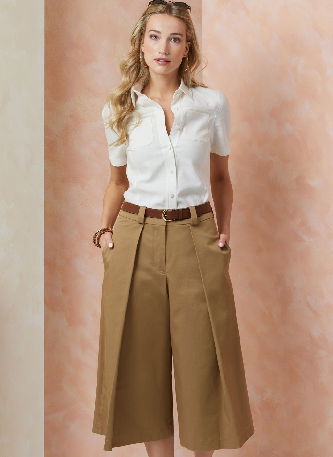 Vogue Schnittmuster  V2115 Shorts für Damen in zwei Längen