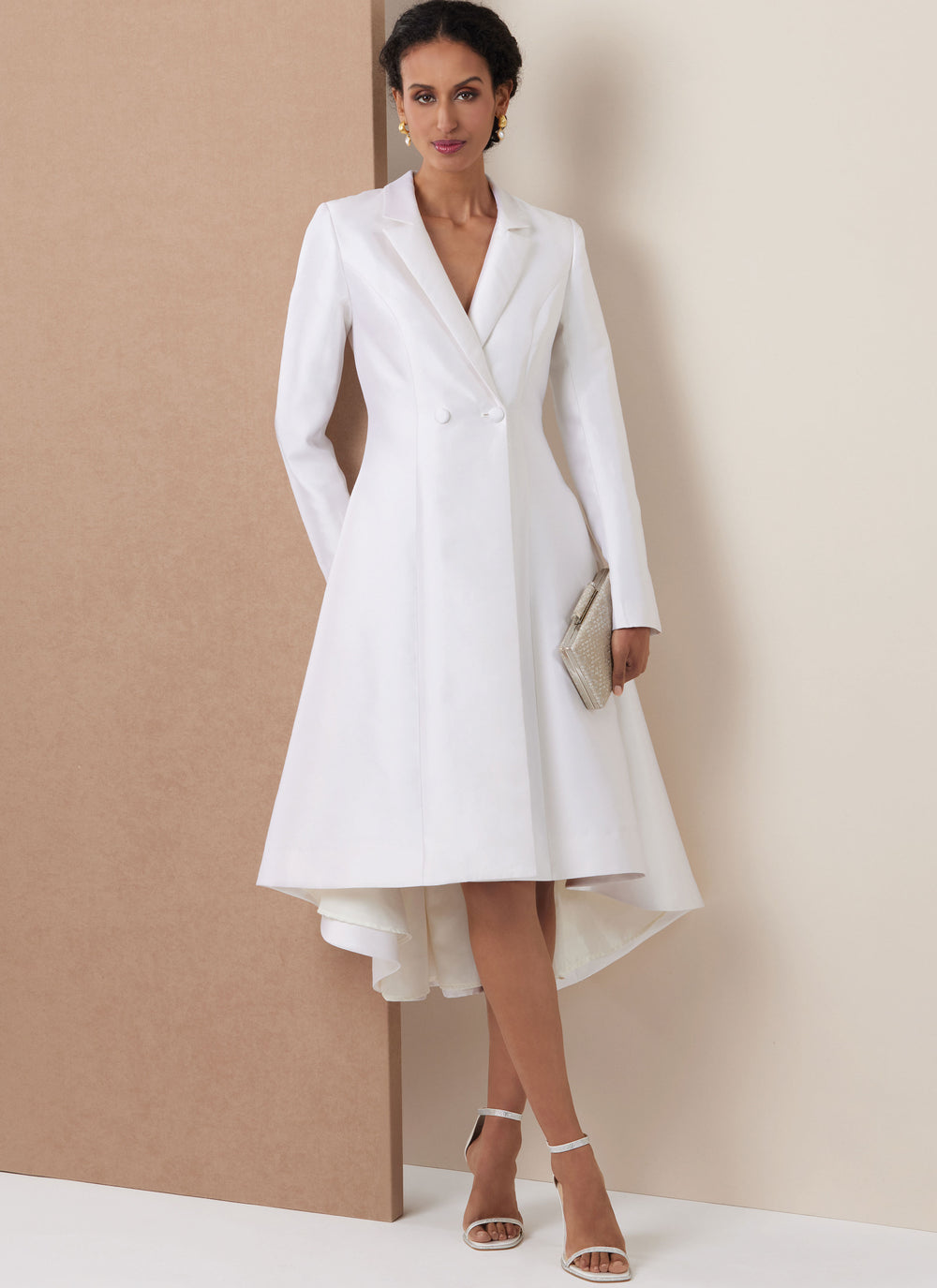 Vogue Schnittmuster V2125 Kleid für Damen mit doppelter Knopfleiste