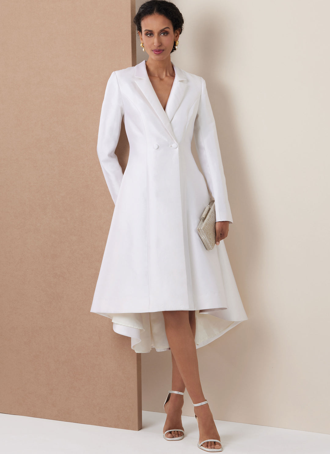 Vogue Schnittmuster V2125 Kleid für Damen mit doppelter Knopfleiste