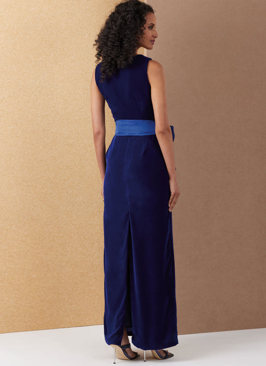 Vogue Schnittmuster V2132 Langes Cape und Kleid mit Schärpe für Damen