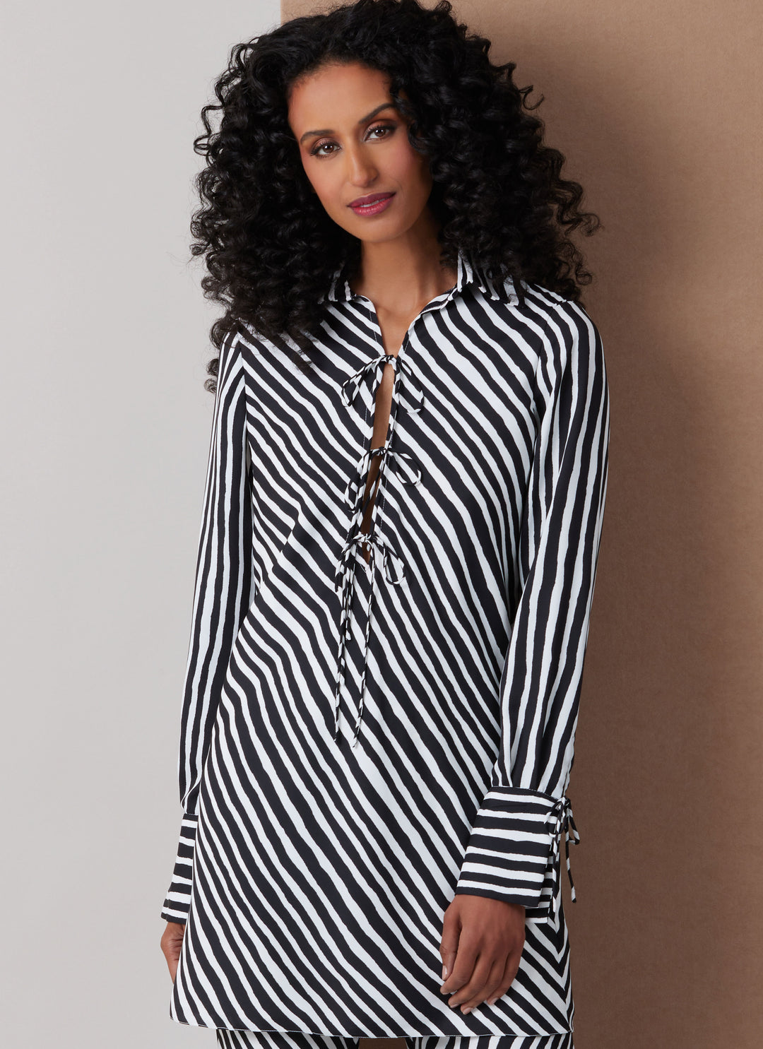 Vogue Schnittmuster V2140 Damen-Tunika mit verschiedenen Ärmelvarianten und Hose