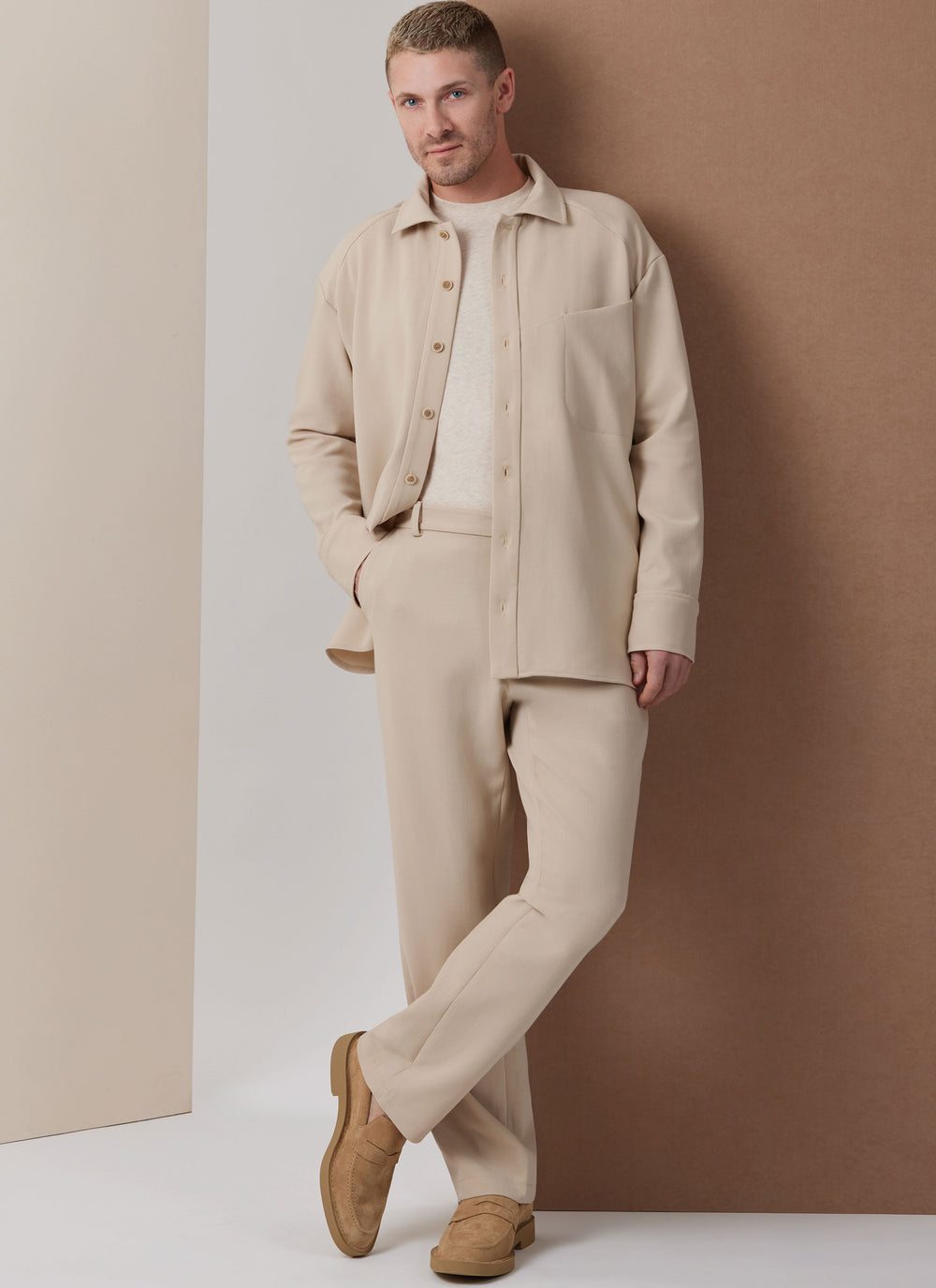 Vogue Schnittmuster V2142 Herrenhemd und Hose