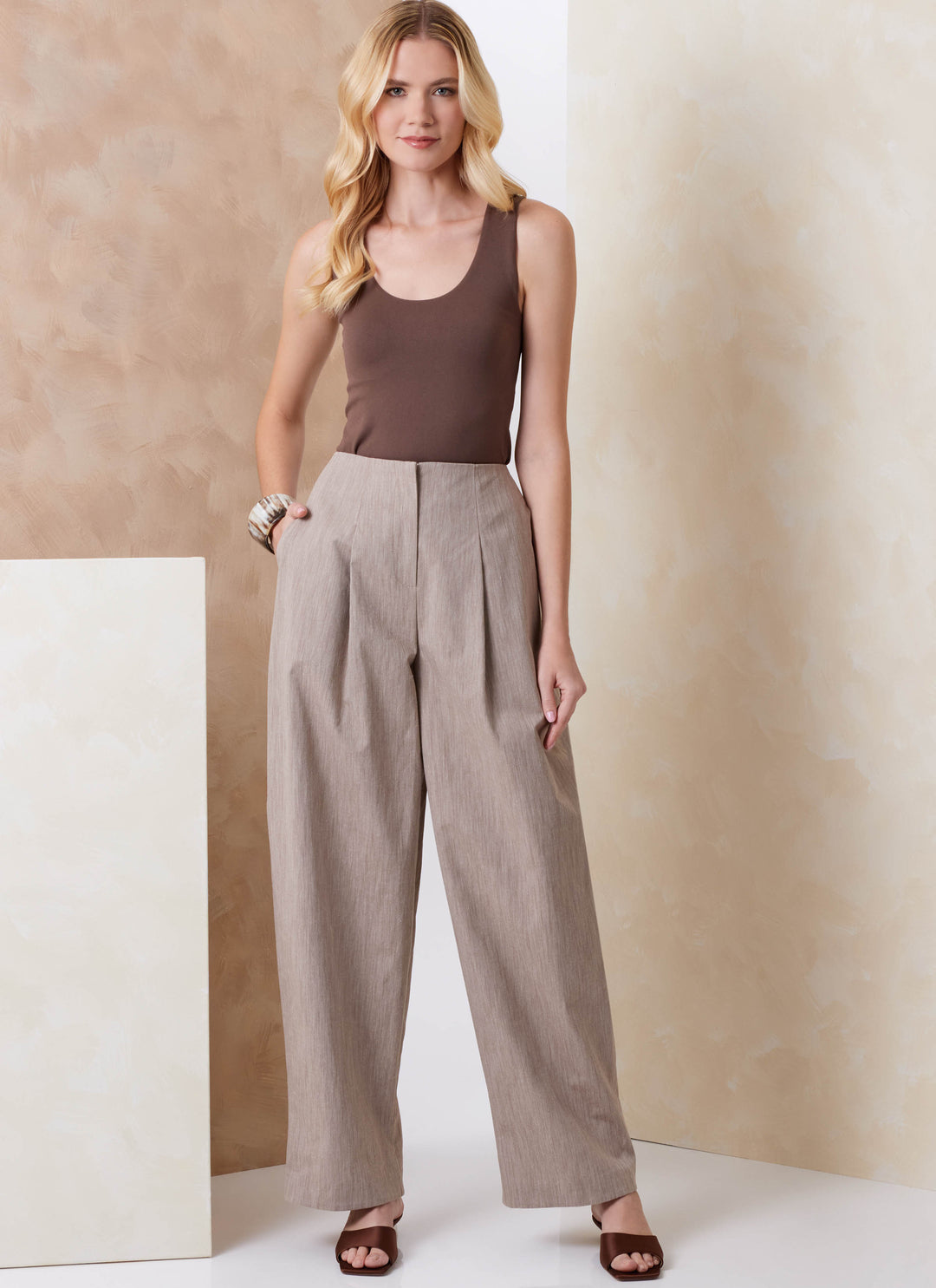 Vogue Schnittmuster V2166 – Damen Jacke & Barrel-Hose