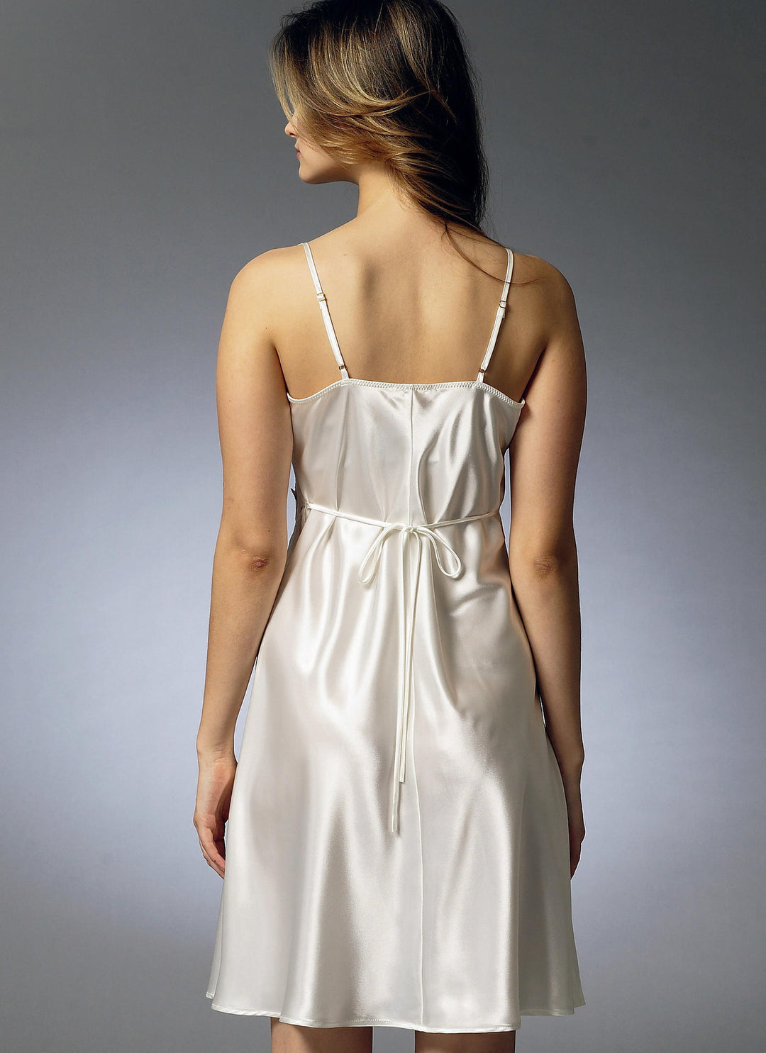 Vogue Patterns Schnittmuster V8888 – Damen Wäsche, Negligé & Morgenmantel
